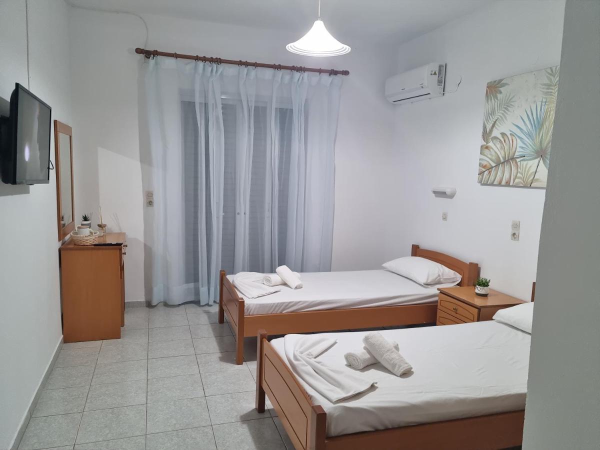 Red Rose Apartment Kampos  ภายนอก รูปภาพ