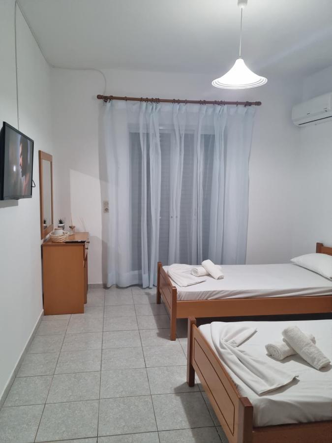Red Rose Apartment Kampos  ภายนอก รูปภาพ